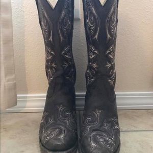 Women’s cowboy boots